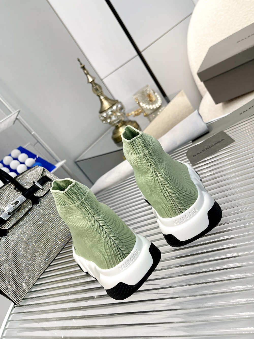 Children's shoes child